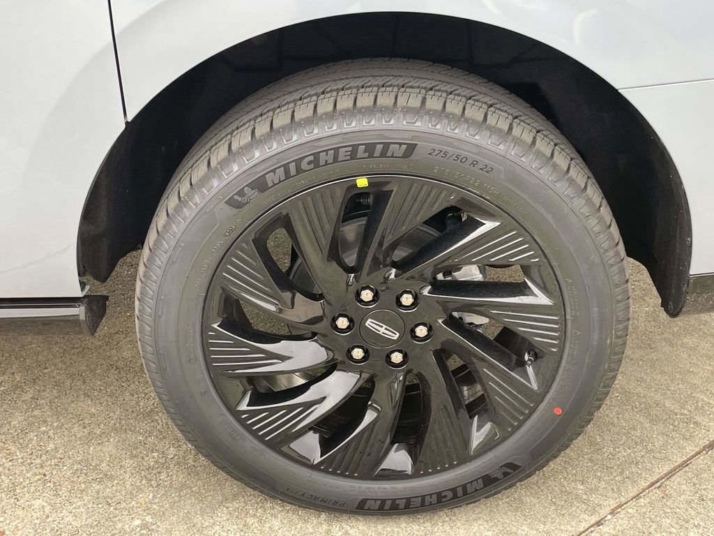 New 2026 Lincoln Navigator L Reserve w/ Jet Appearance Package image 9