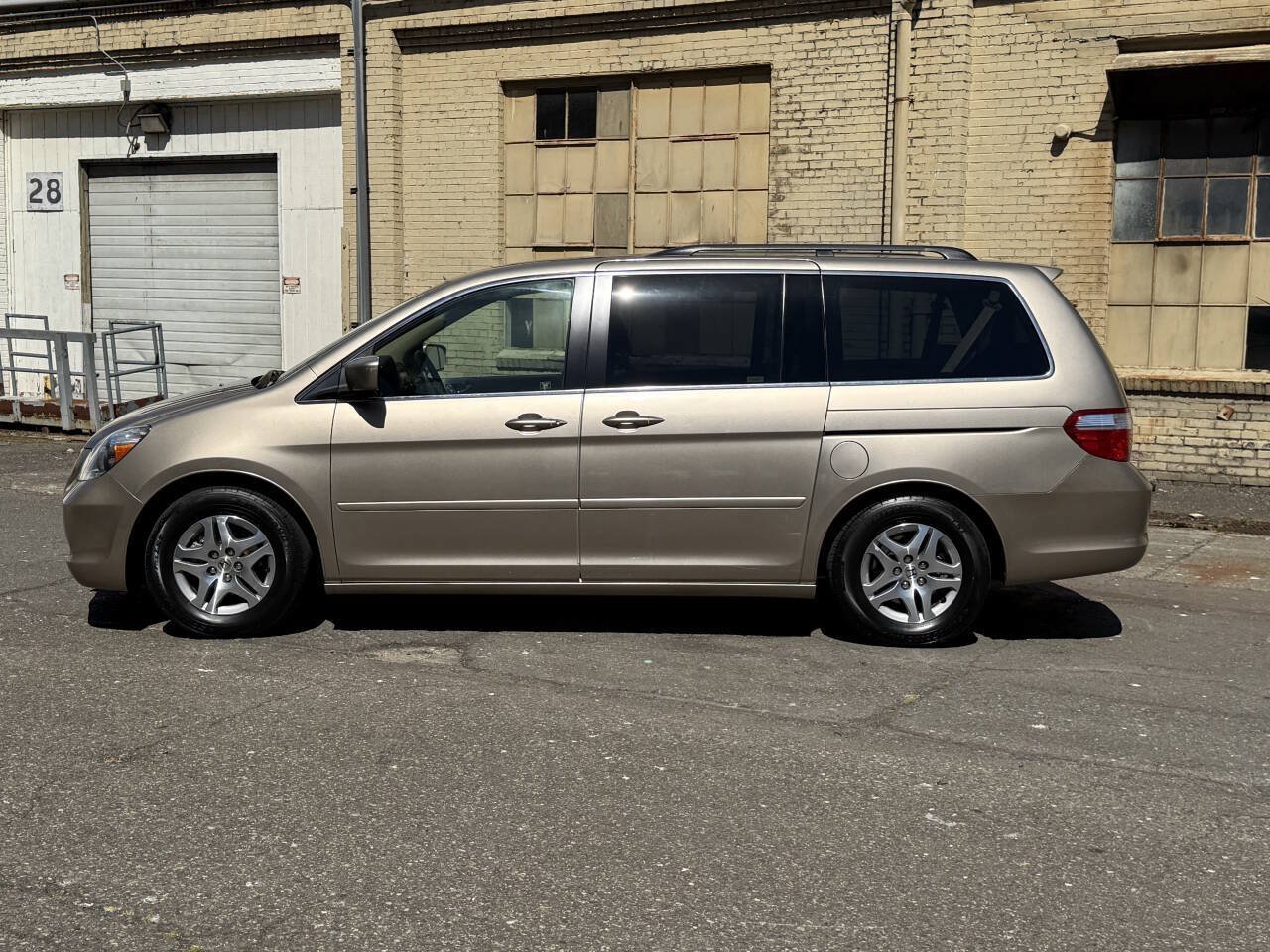 Used 2005 Honda Odyssey EX-L image 5