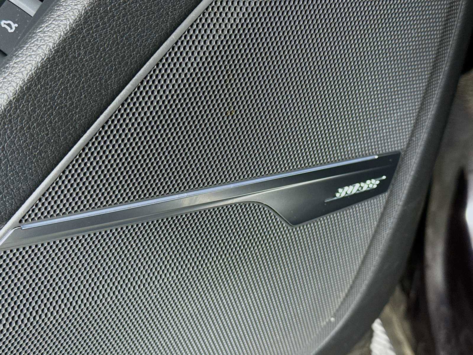 Used 2018 Audi Q7 3.0T Premium Plus w/ Premium Plus Package image 19