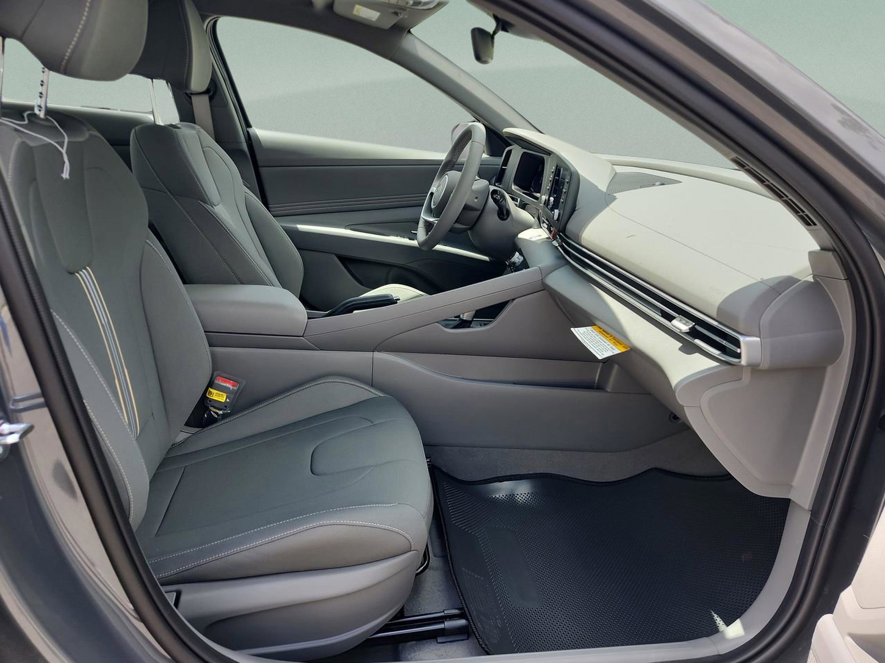 New 2026 Hyundai Elantra Sport image 18