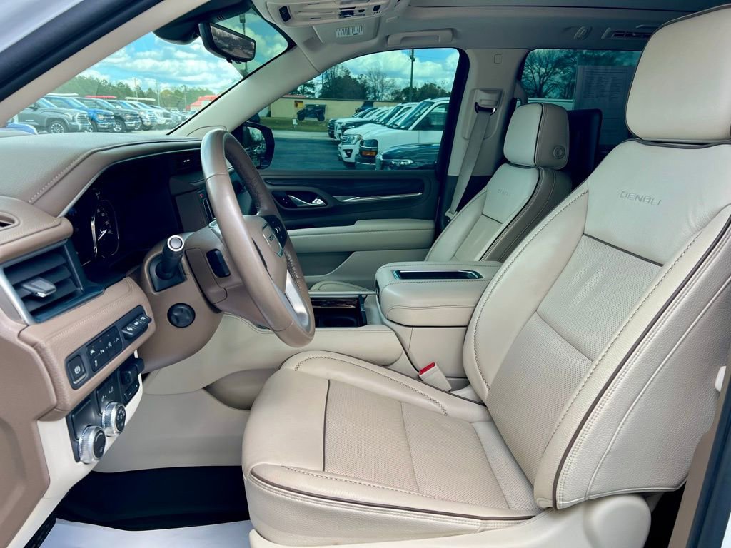 Used 2021 GMC Yukon Denali w/ Denali Ultimate Package image 11