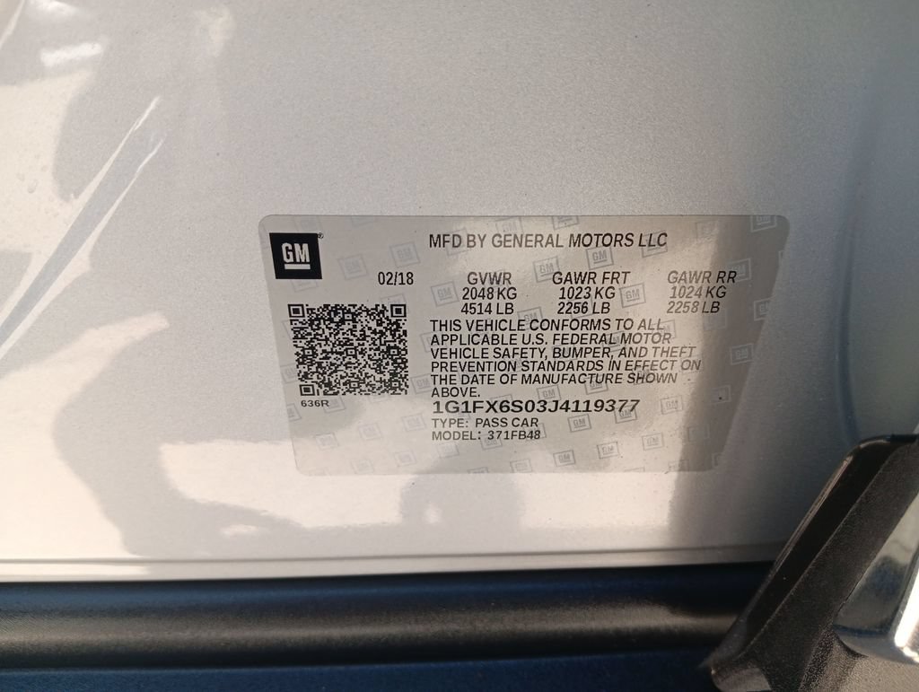 Used 2018 Chevrolet Bolt Premier w/ Driver Confidence II Package FWD image 29