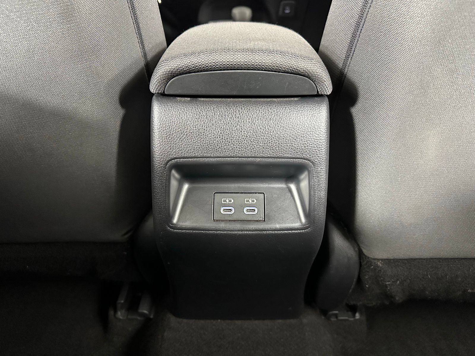 Used 2024 Toyota Corolla LE FWD image 28