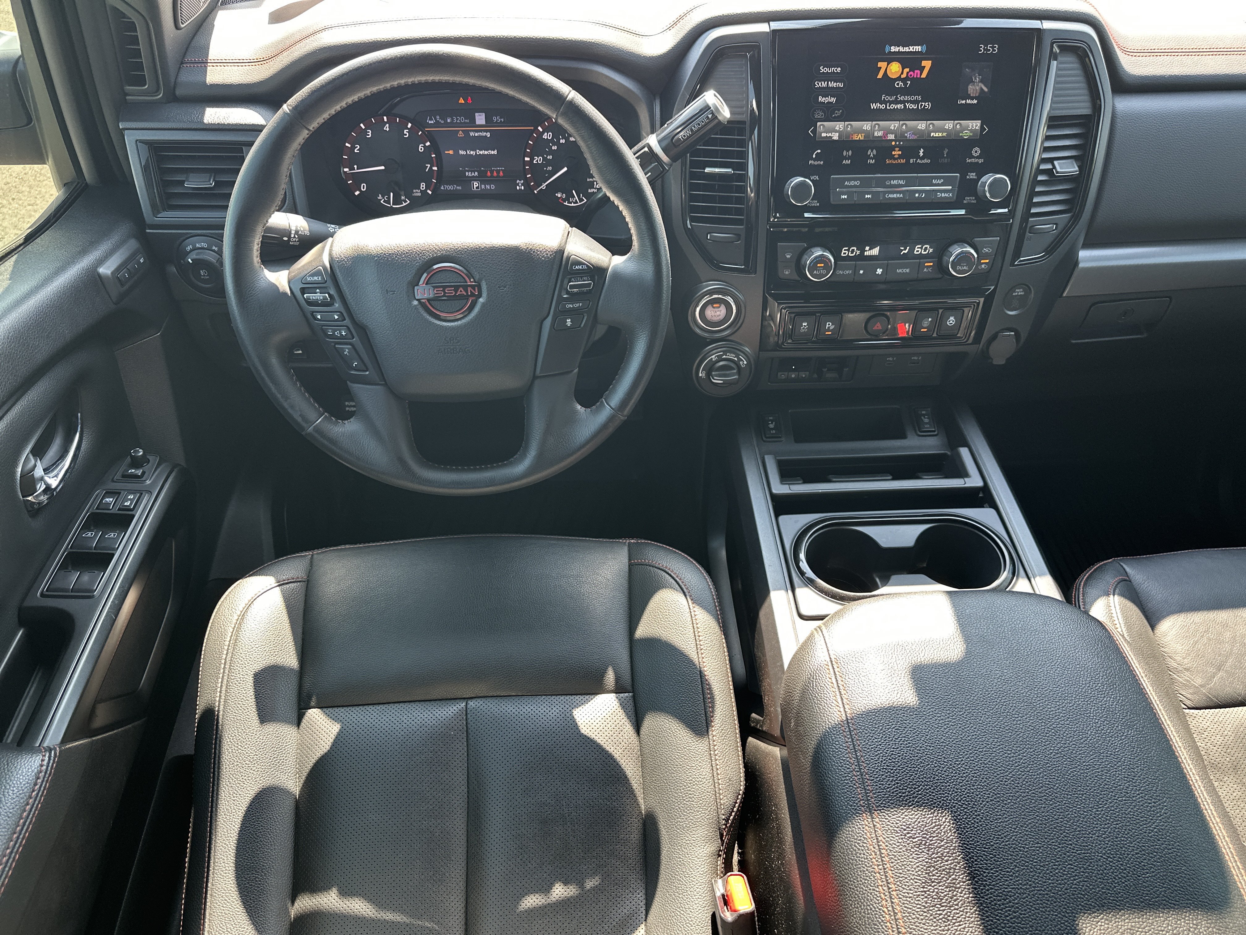 Used 2024 Nissan Titan PRO-4X w/ Pro-4x Convenience Package AWD/4WD image 23