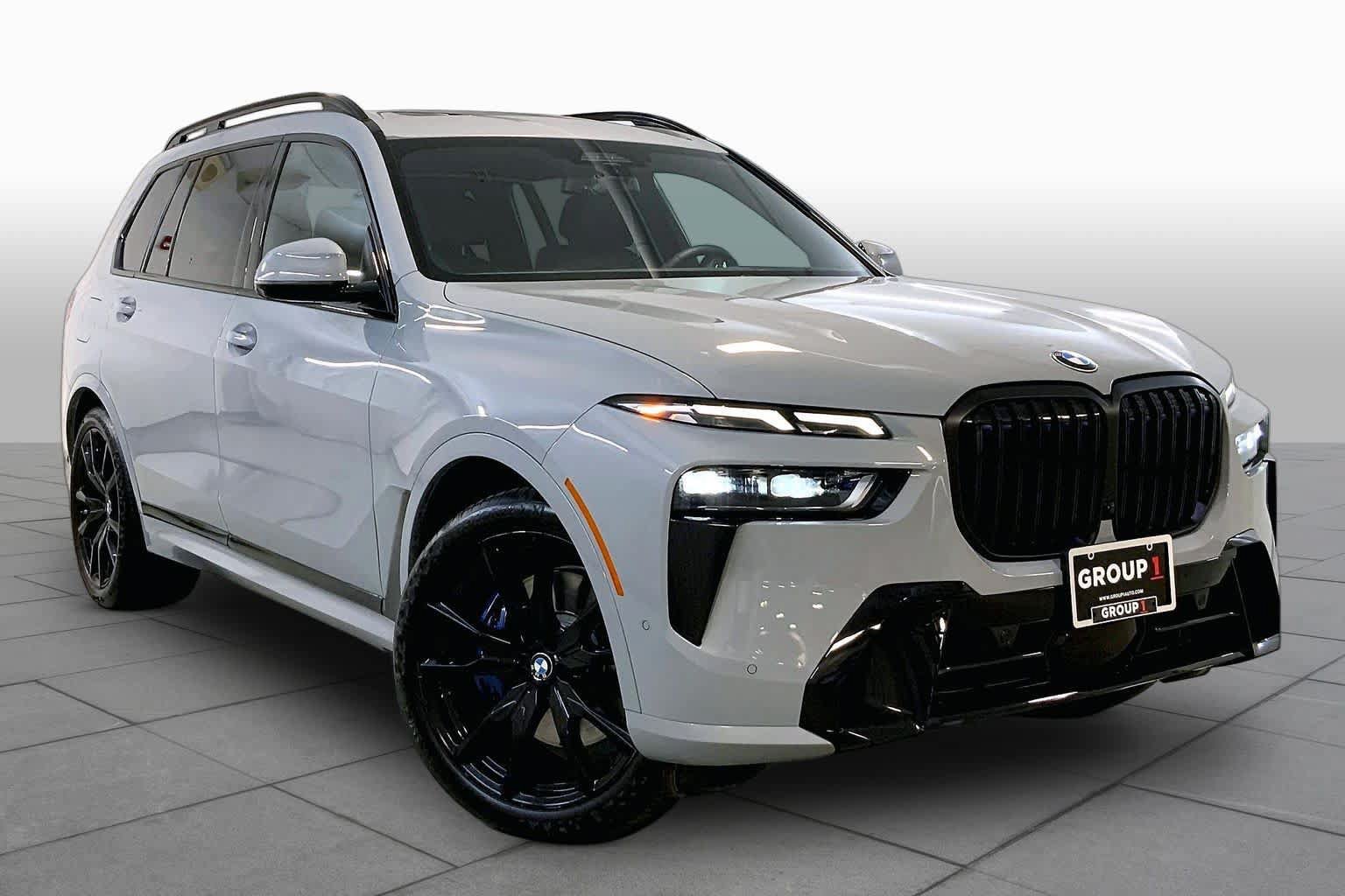 Used 2025 BMW X7 xDrive40i w/ Executive Package AWD/4WD image 2