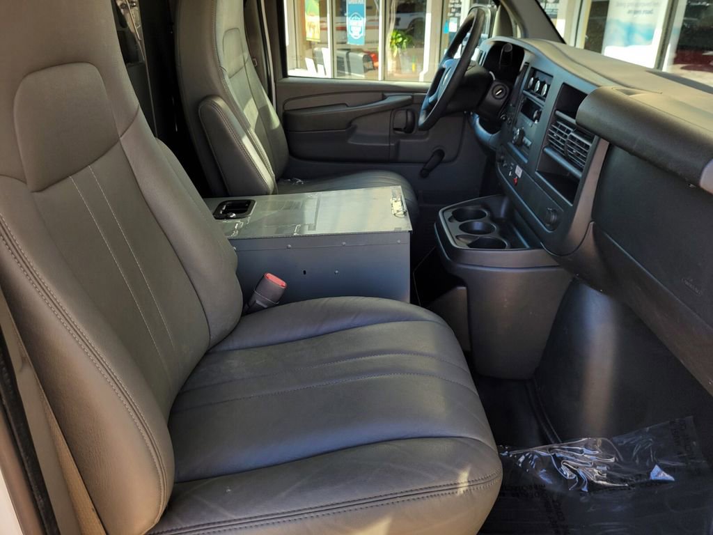 Used 2012 Chevrolet Express 2500 w/ Cold Climate Package image 19