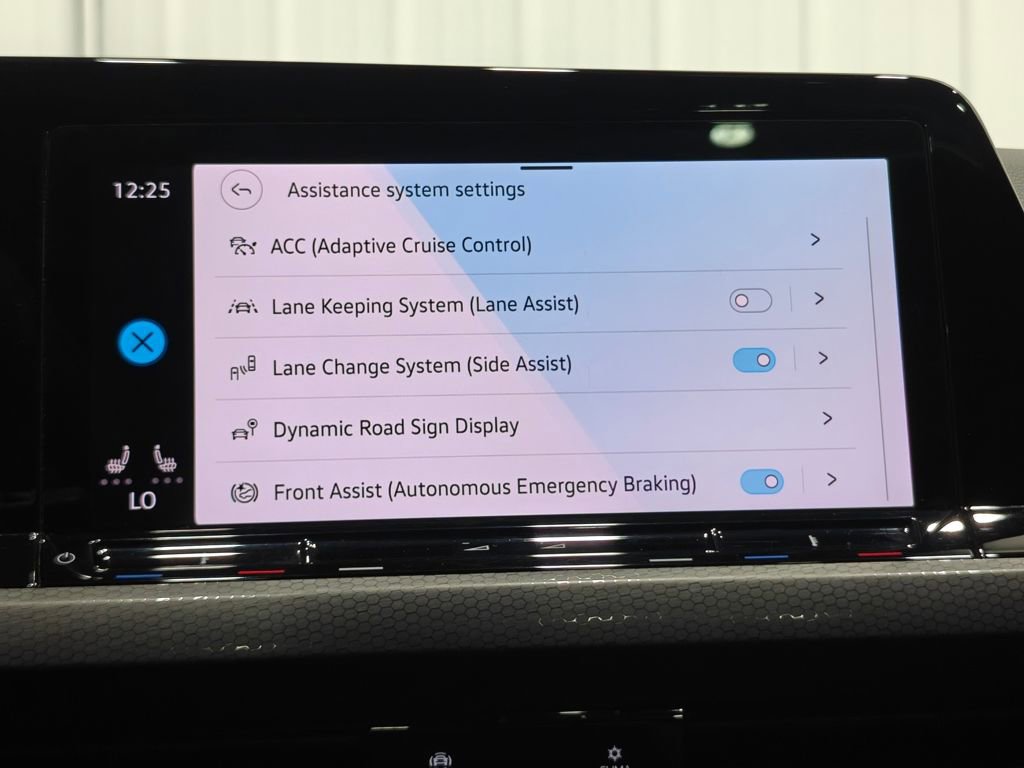 Used 2022 Volkswagen GTI SE image 48