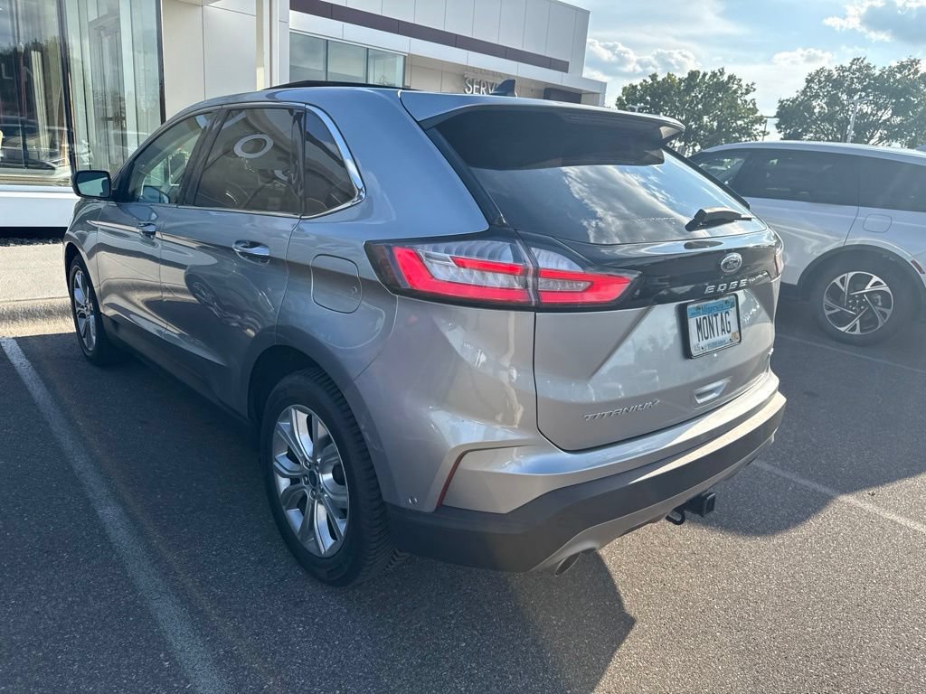 Used 2021 Ford Edge Titanium w/ Equipment Group 301A AWD/4WD image 3