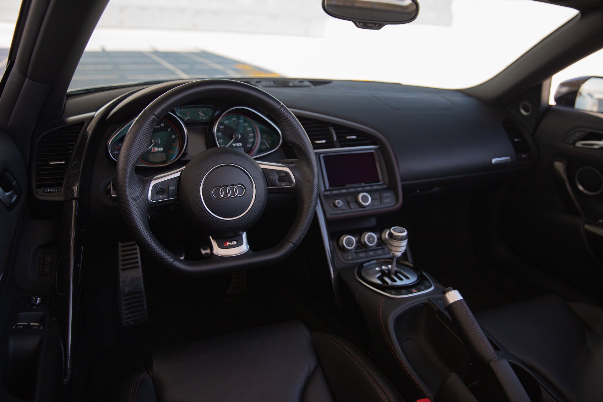 Used 2014 Audi R8 V10 AWD/4WD image 35