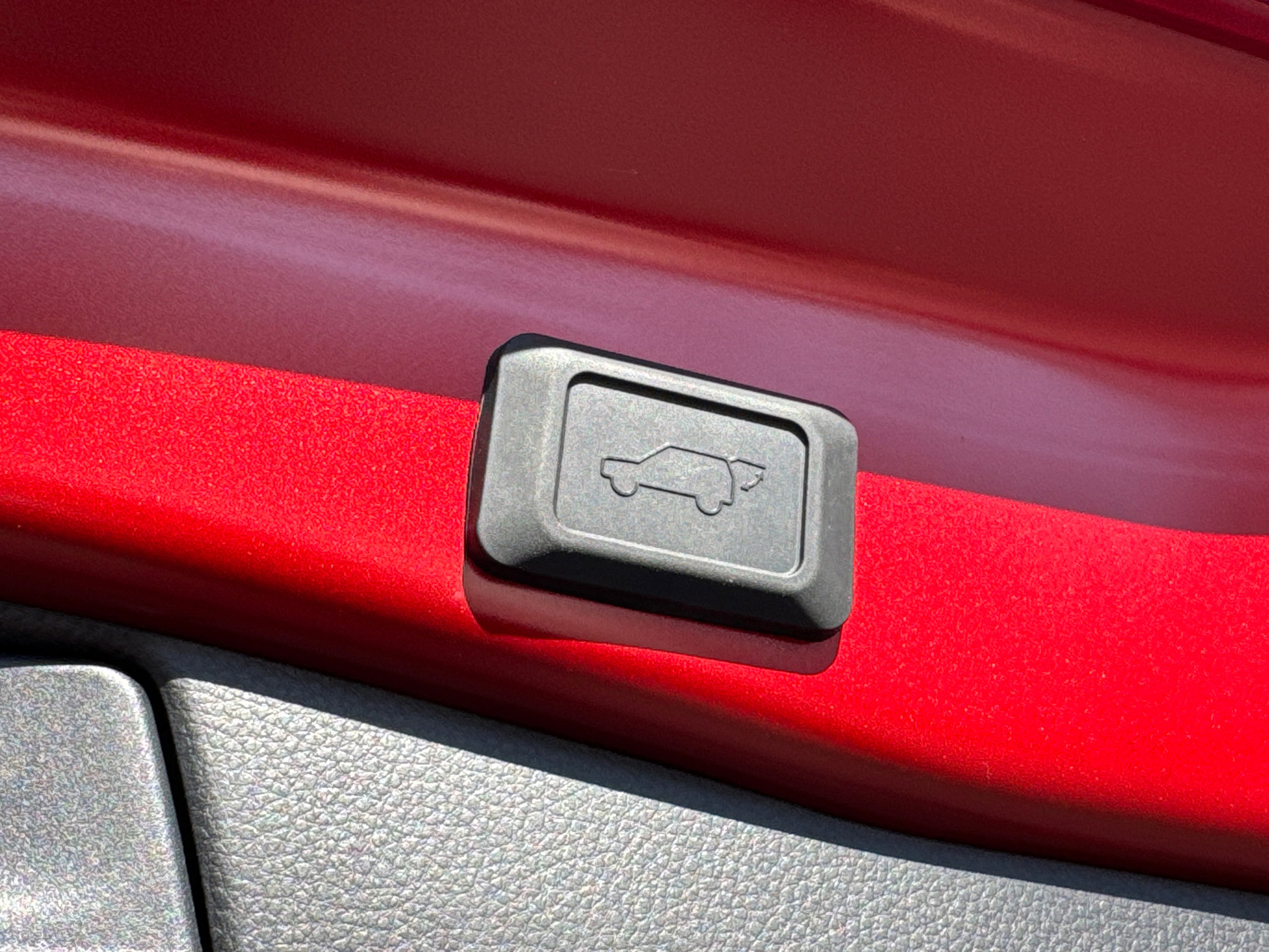 New 2025 Toyota RAV4 XSE image 11