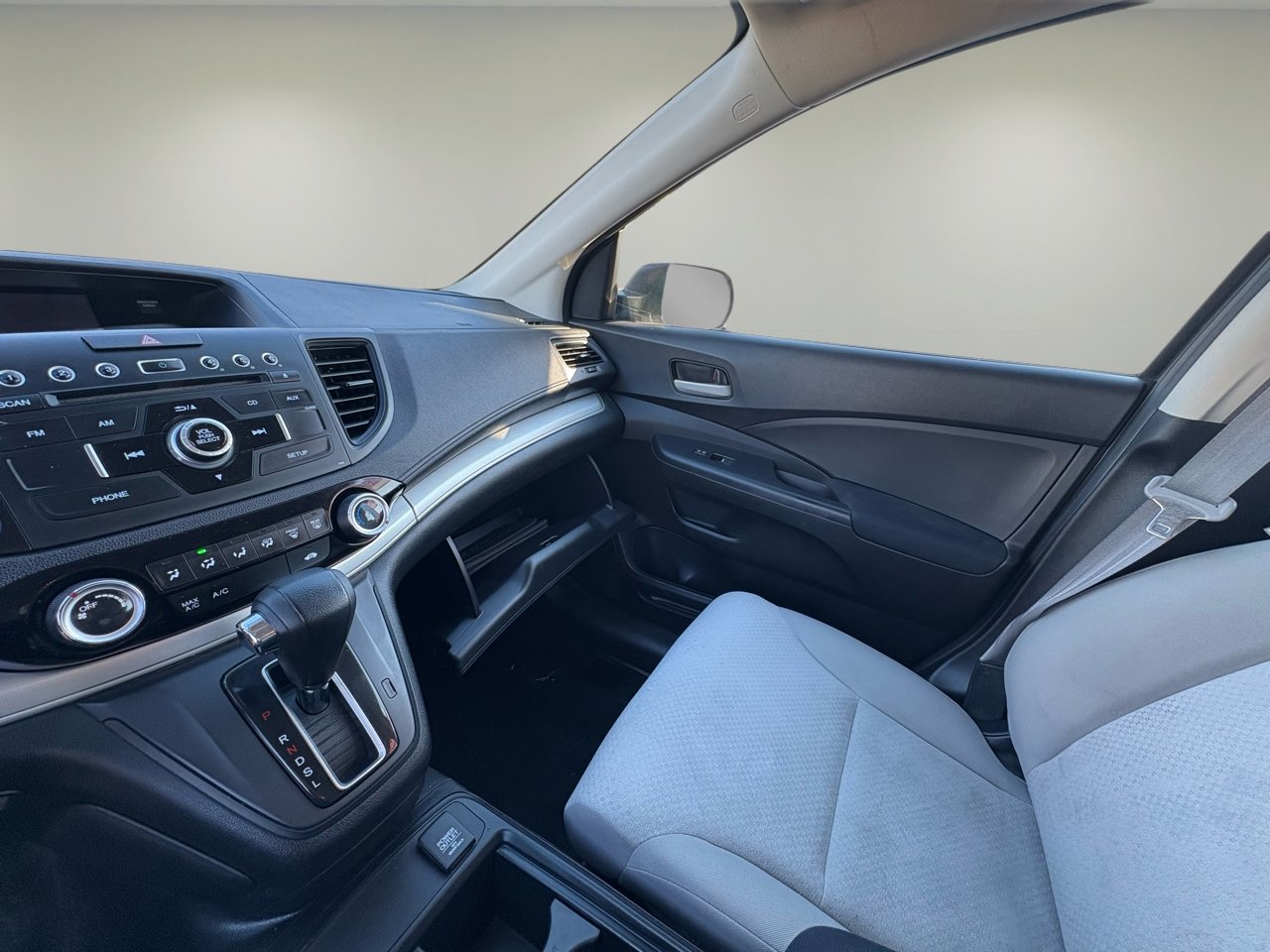 Used 2016 Honda CR-V LX image 11