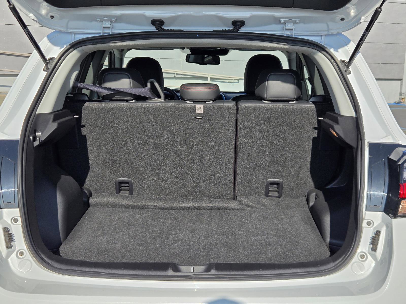 Used 2024 Mitsubishi Outlander Sport SE image 27