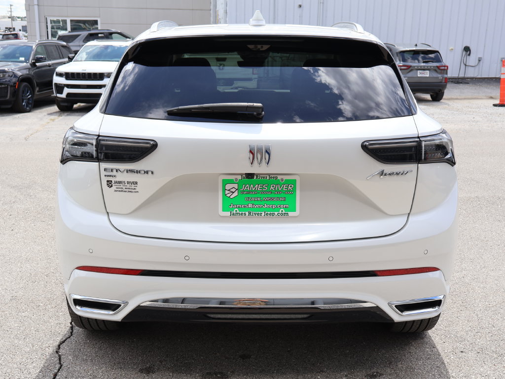 Used 2025 Buick Envision Avenir AWD/4WD image 4