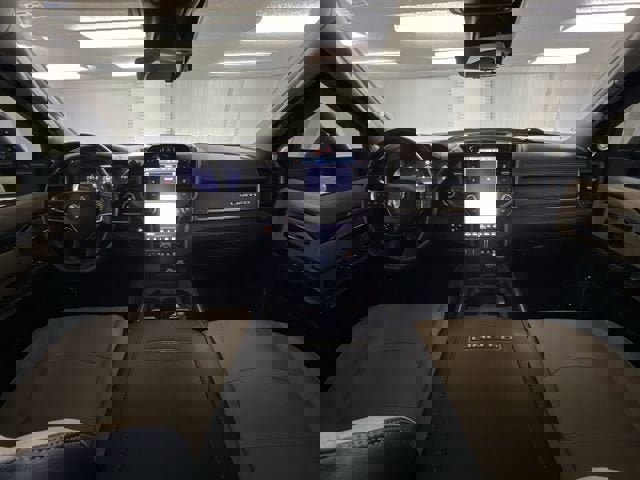 Used 2023 RAM 3500 Limited image 21