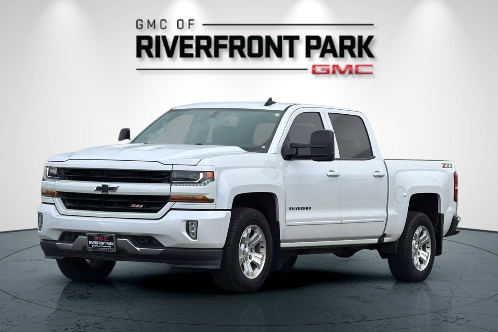 Used 2018 Chevrolet Silverado 1500 LT w/ All Star Edition image 7