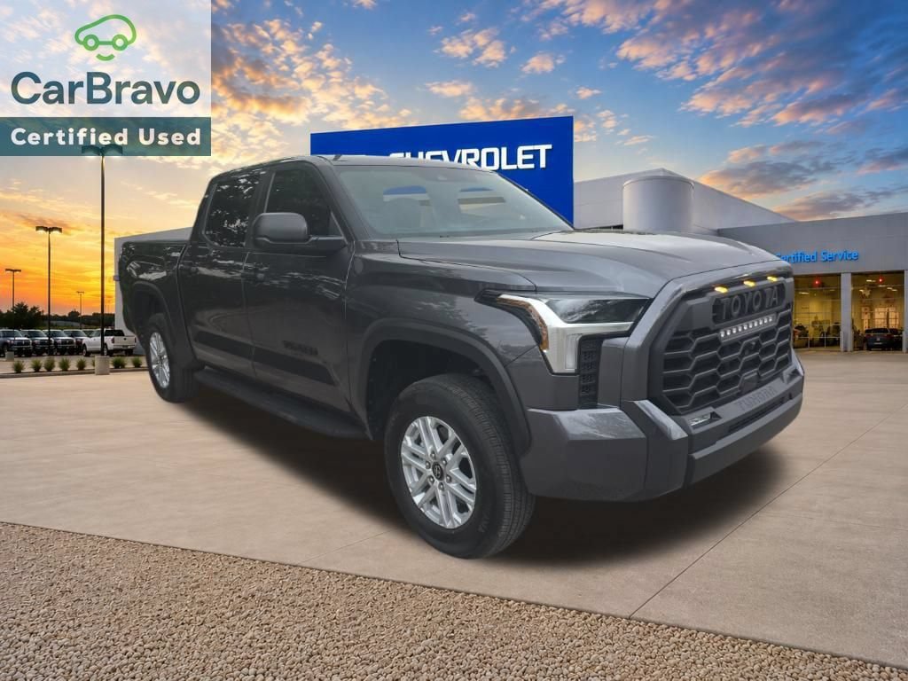 Used 2025 Toyota Tundra SR5 AWD/4WD image 10