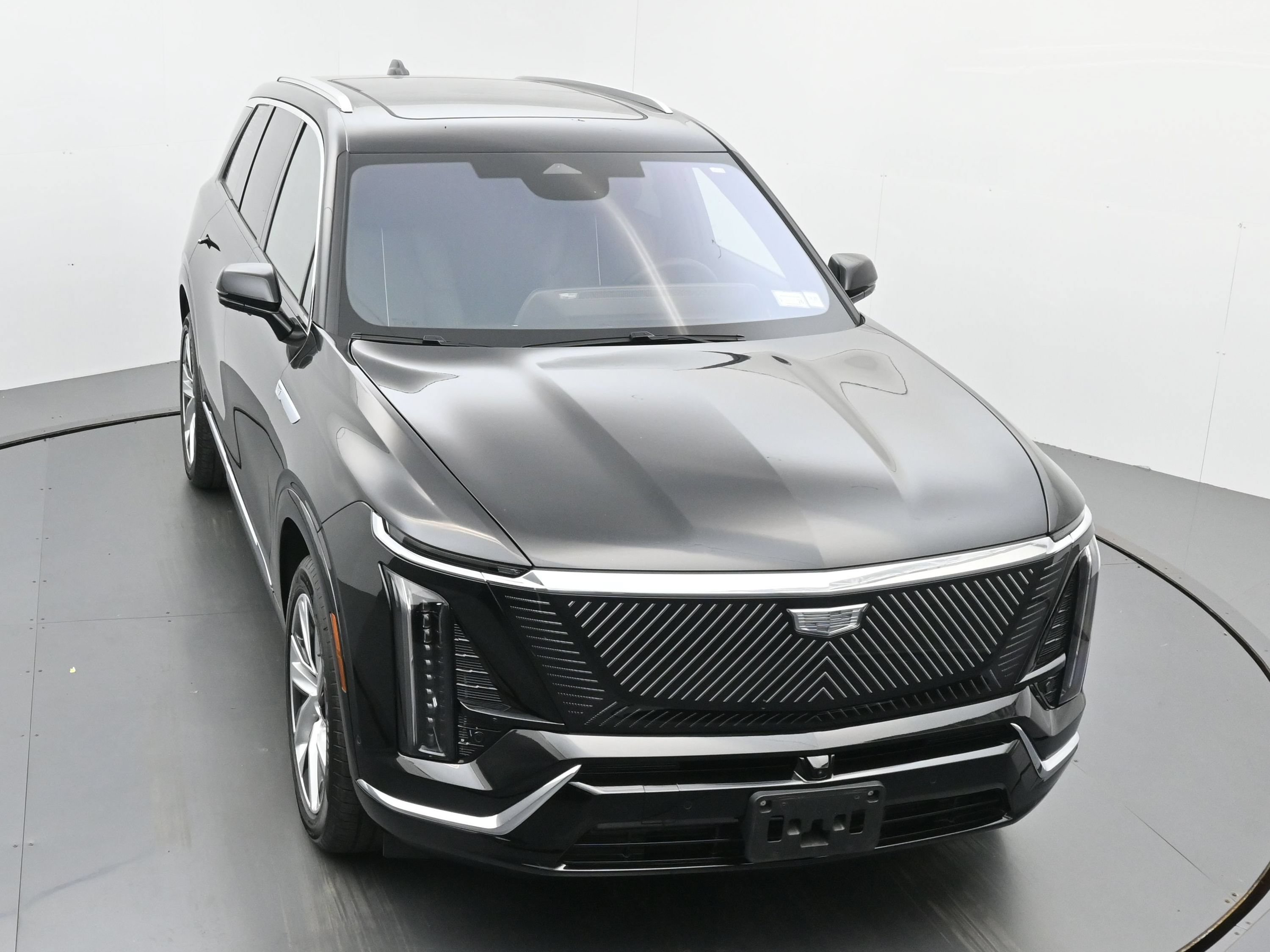 New 2026 Cadillac Vistiq Premium Luxury w/ LPO, Floor Liner Package AWD/4WD image 30