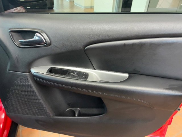 Used 2020 Dodge Journey SE w/ SE Popular Equipment Group image 26