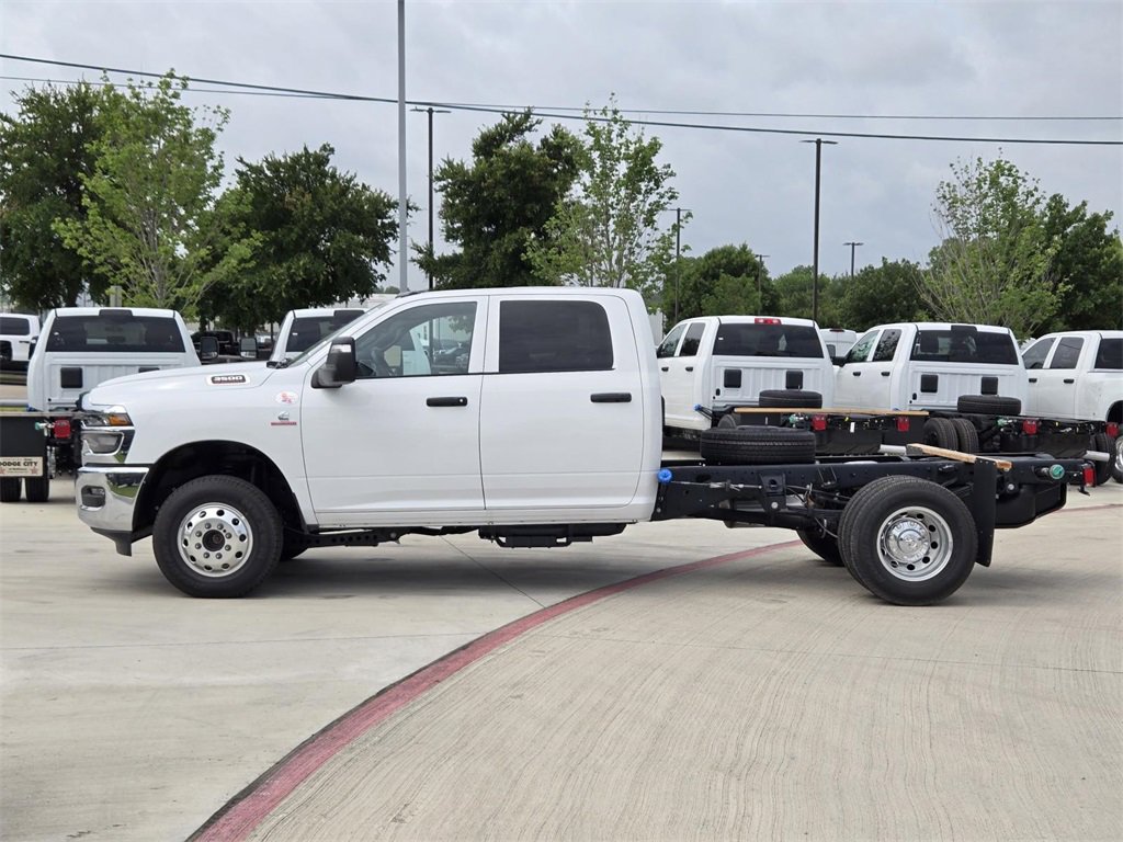 New 2025 RAM 3500 Tradesman w/ Chrome Appearance Group image 2