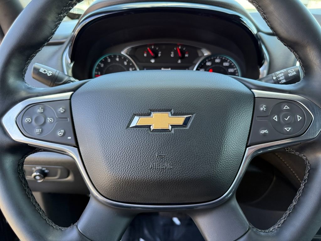 Used 2023 Chevrolet Traverse LT image 20