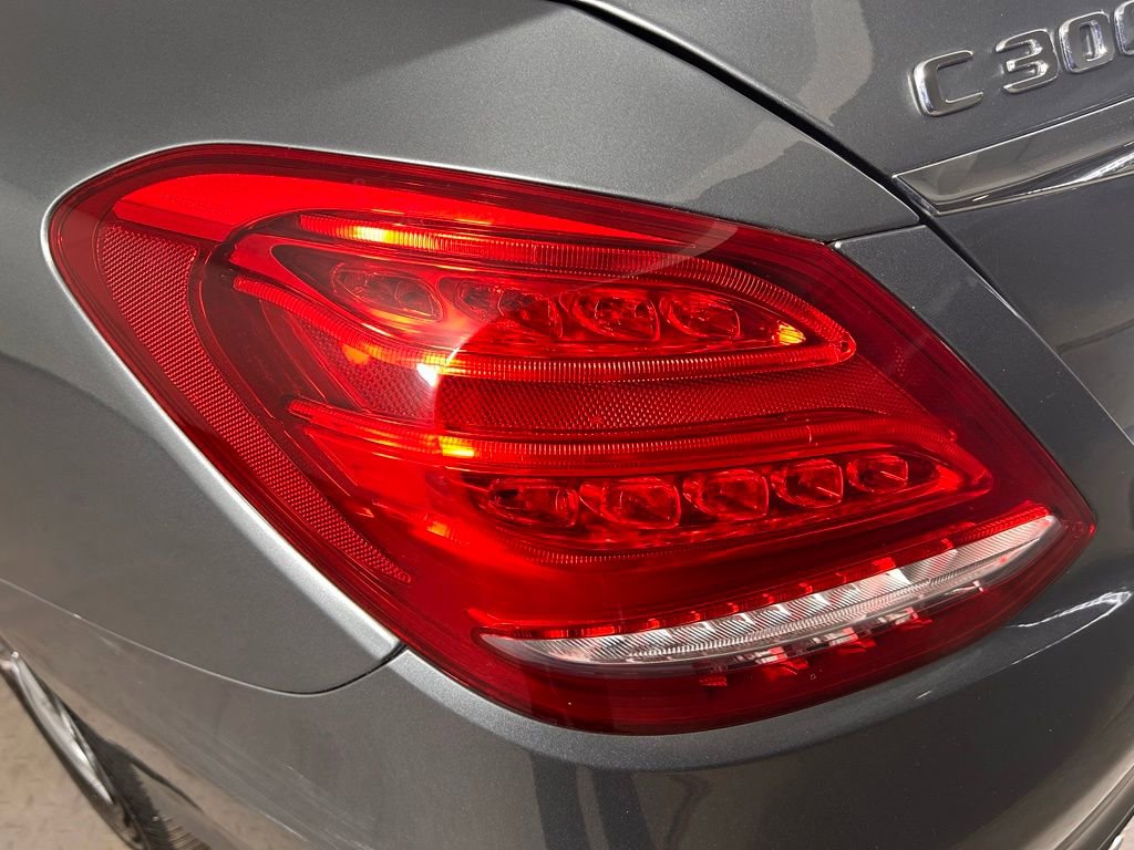 Used 2018 Mercedes-Benz C 300 4MATIC Sedan image 16