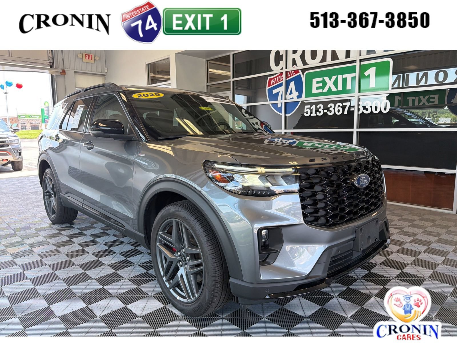 Used 2025 Ford Explorer ST-Line w/ ST-Line Street Pack AWD/4WD image 1