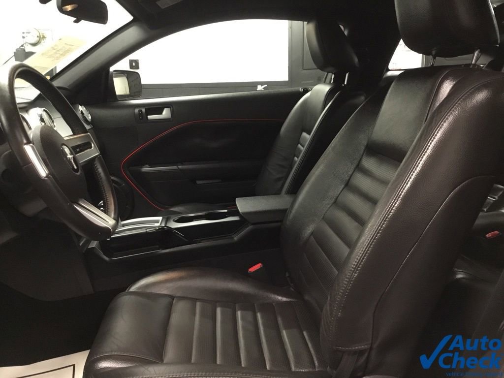Used 2005 Ford Mustang GT Premium image 22