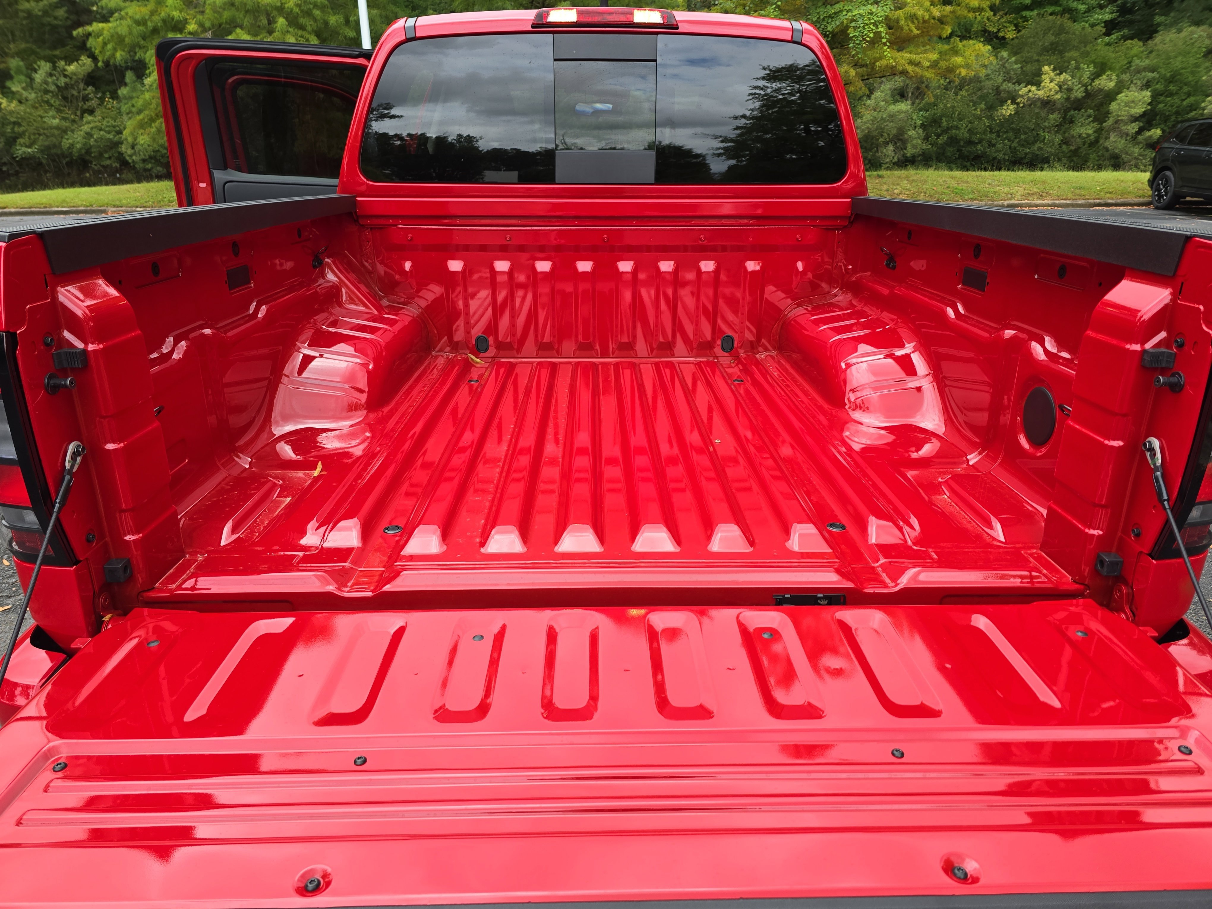 New 2026 Nissan Frontier SV image 12