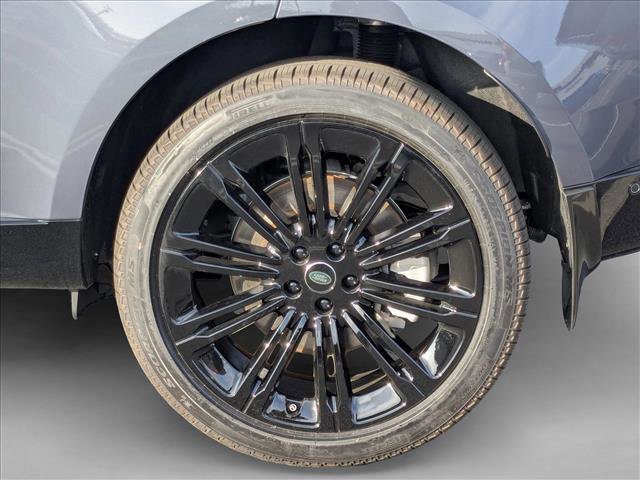 New 2025 Land Rover Range Rover SE image 10