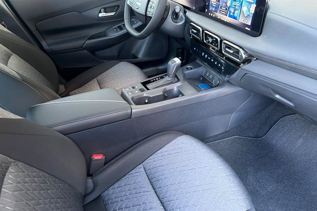 New 2027 Nissan Sentra SV w/ SV Convenience Package FWD image 16