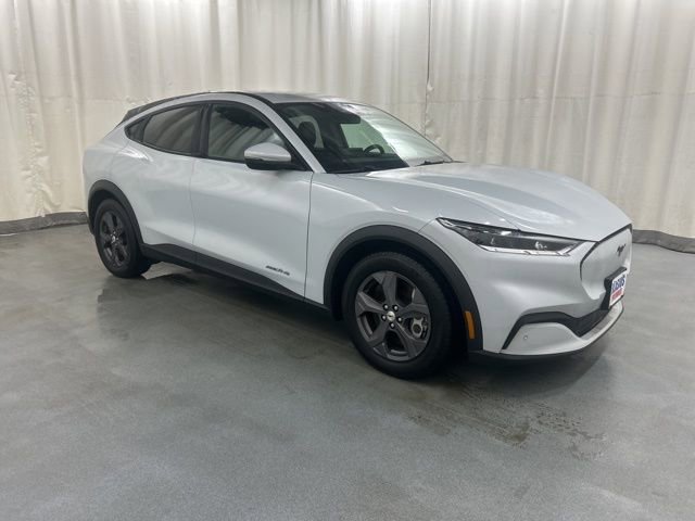 Used 2021 Ford Mustang Mach-E Select image 1