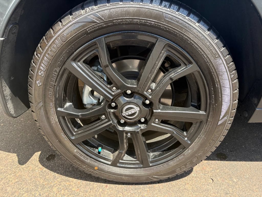Used 2023 Nissan Kicks SR FWD image 6