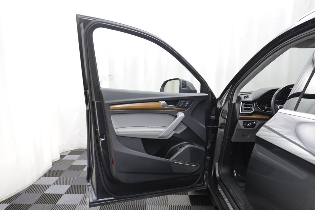Used 2023 Audi Q5 2.0T Prestige w/ Prestige Package AWD/4WD image 4
