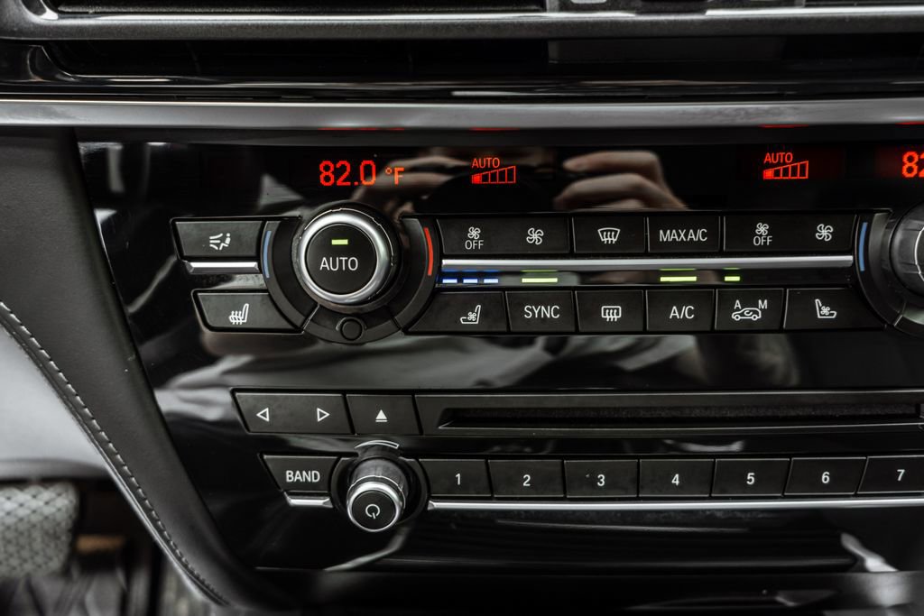 Used 2018 BMW X5 M image 10