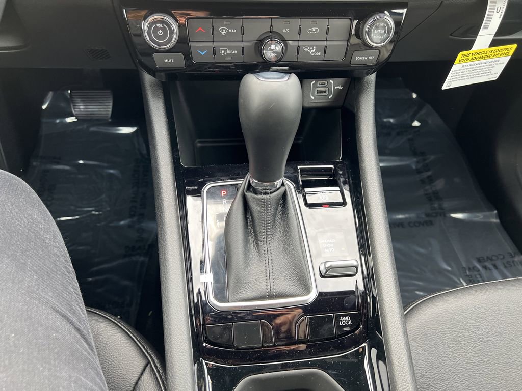 New 2026 Jeep Compass Latitude image 13