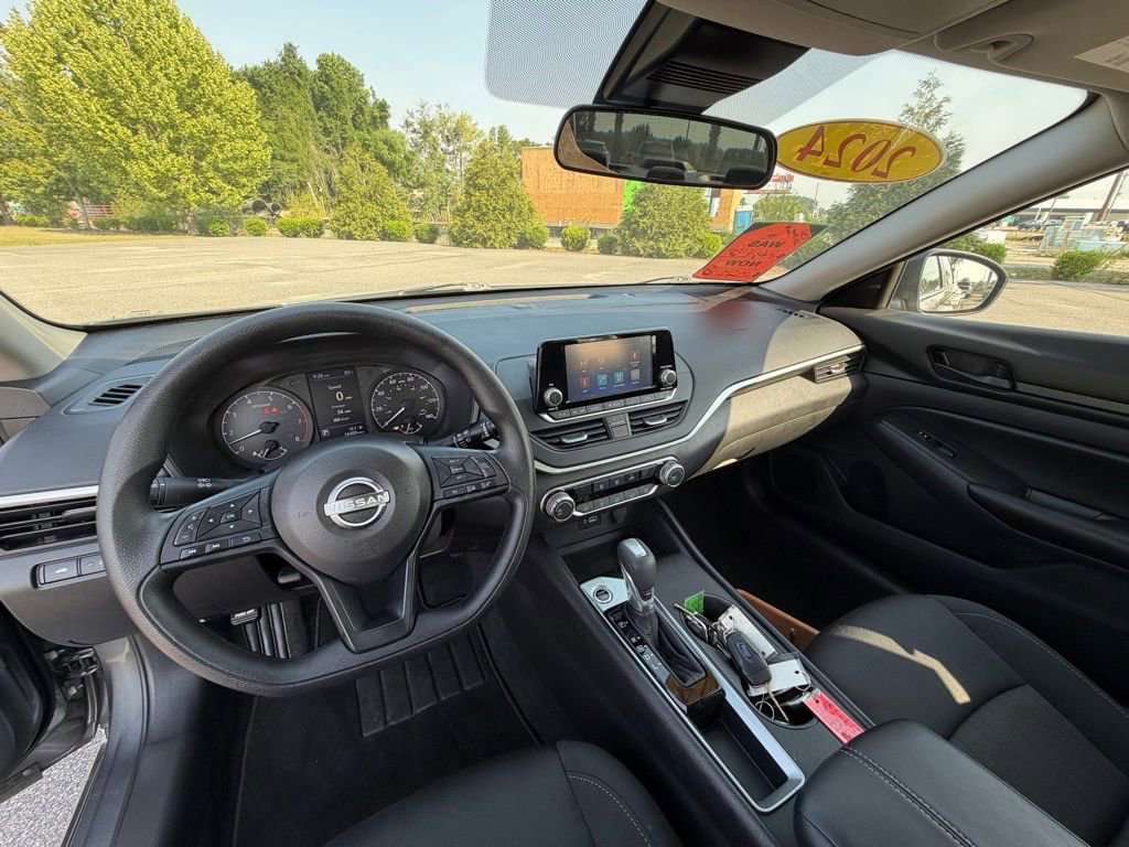 Certified 2024 Nissan Altima 2.5 S FWD image 18