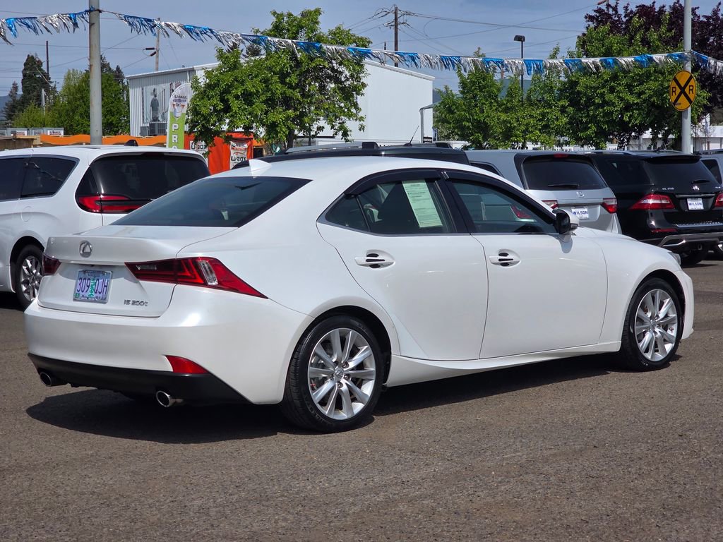 Used 2016 Lexus IS 200t RWD image 33