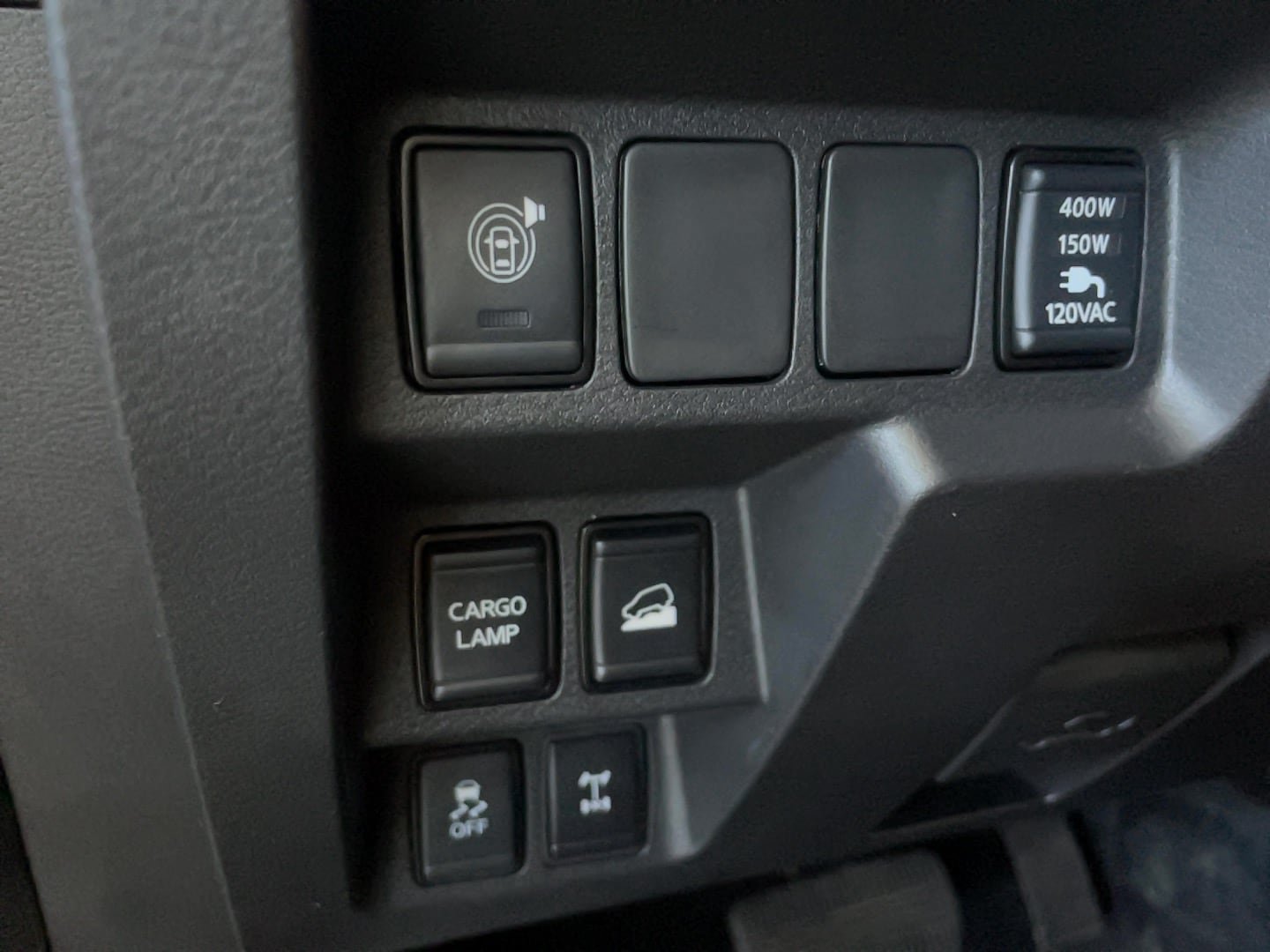 Used 2024 Nissan Frontier PRO-4X w/ Pro Premium Package AWD/4WD image 11