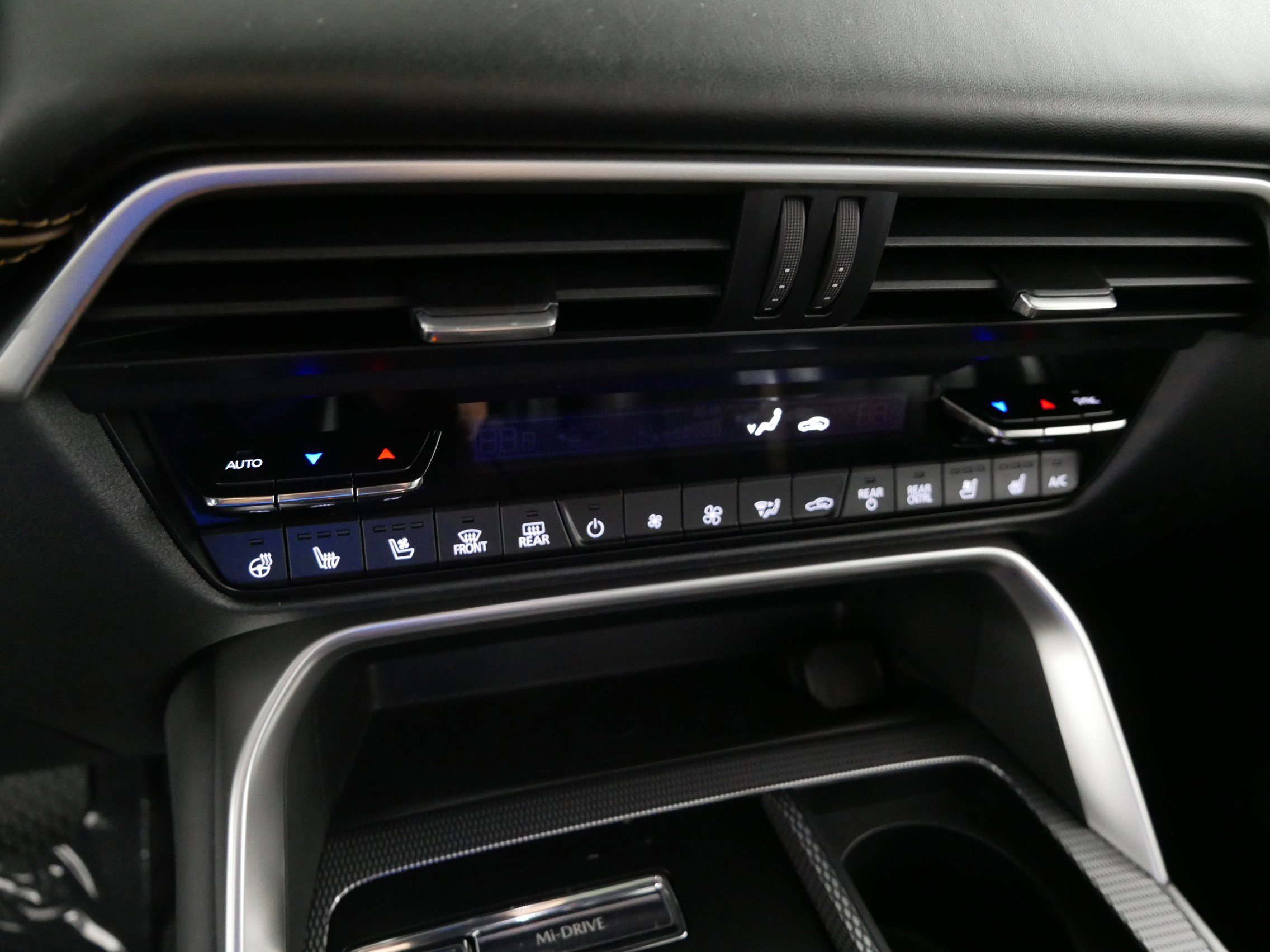 New 2026 MAZDA CX-90 3.3 Turbo w/ Premium Plus Pkg image 7