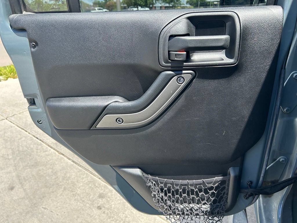 Used 2015 Jeep Wrangler Unlimited Sport w/ Quick Order Package 24S AWD/4WD image 25