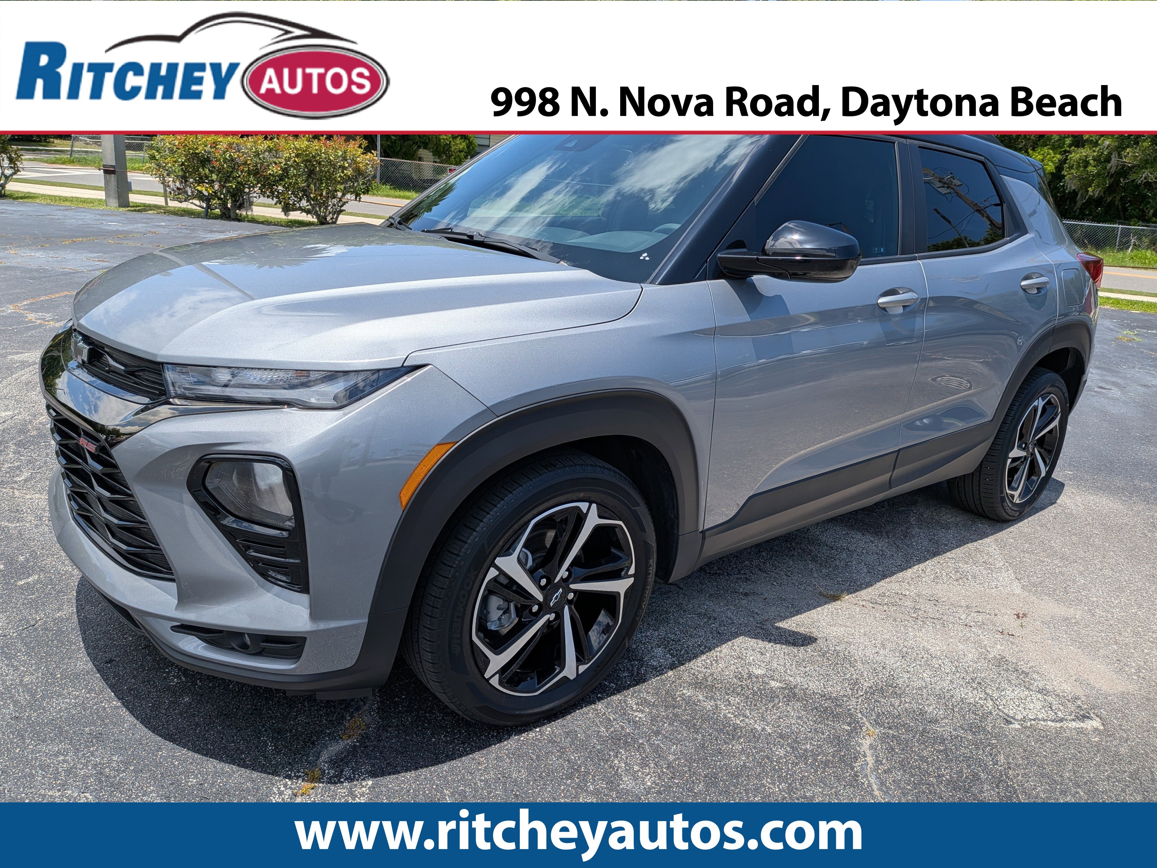 Certified 2023 Chevrolet TrailBlazer RS w/ Sun and Liftgate Package FWD image 1