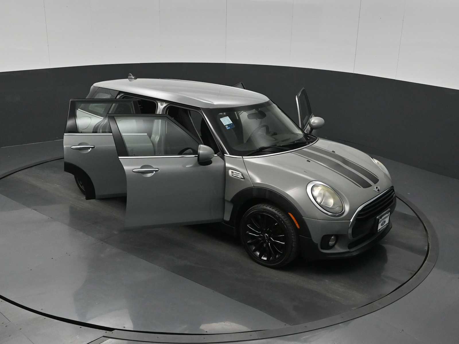 Used 2018 MINI Cooper Clubman image 31