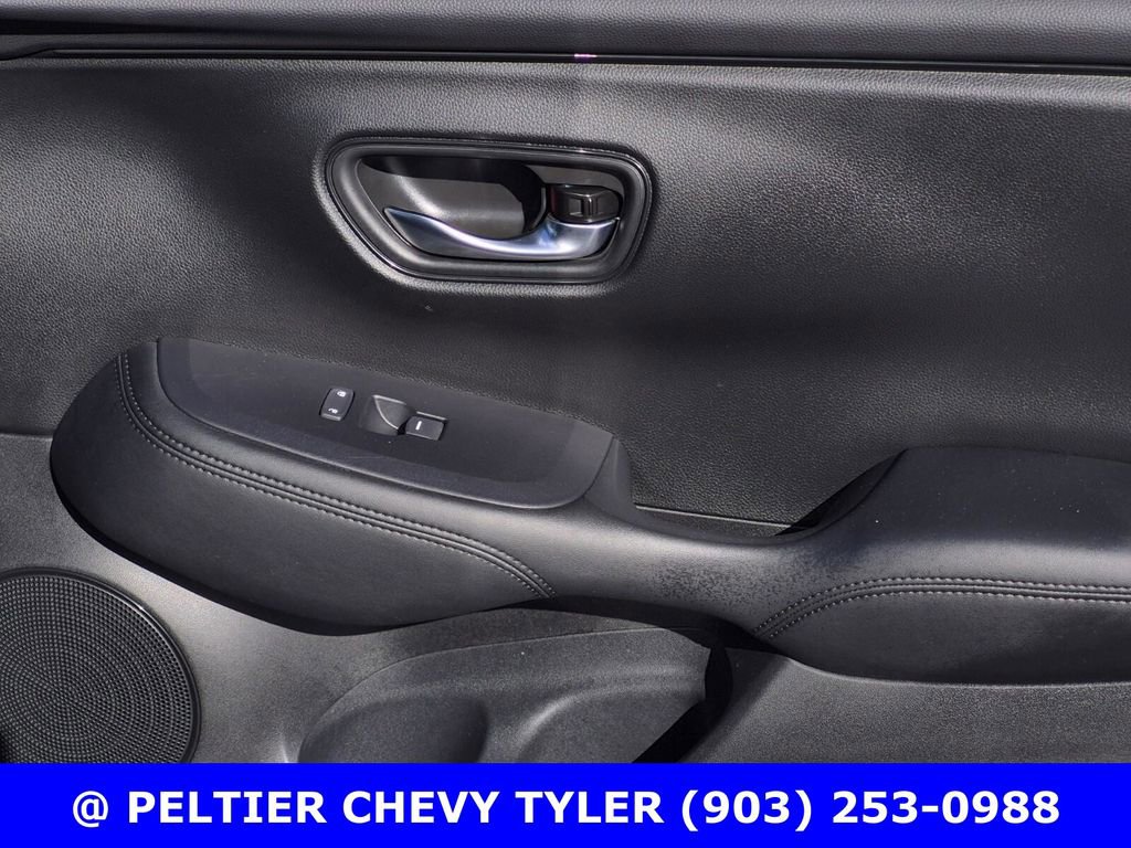 Used 2025 Honda HR-V LX image 13