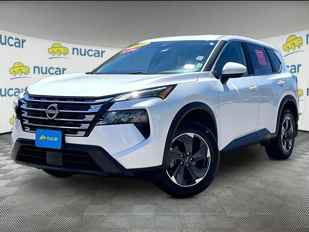 Used 2025 Nissan Rogue SV AWD/4WD image 3