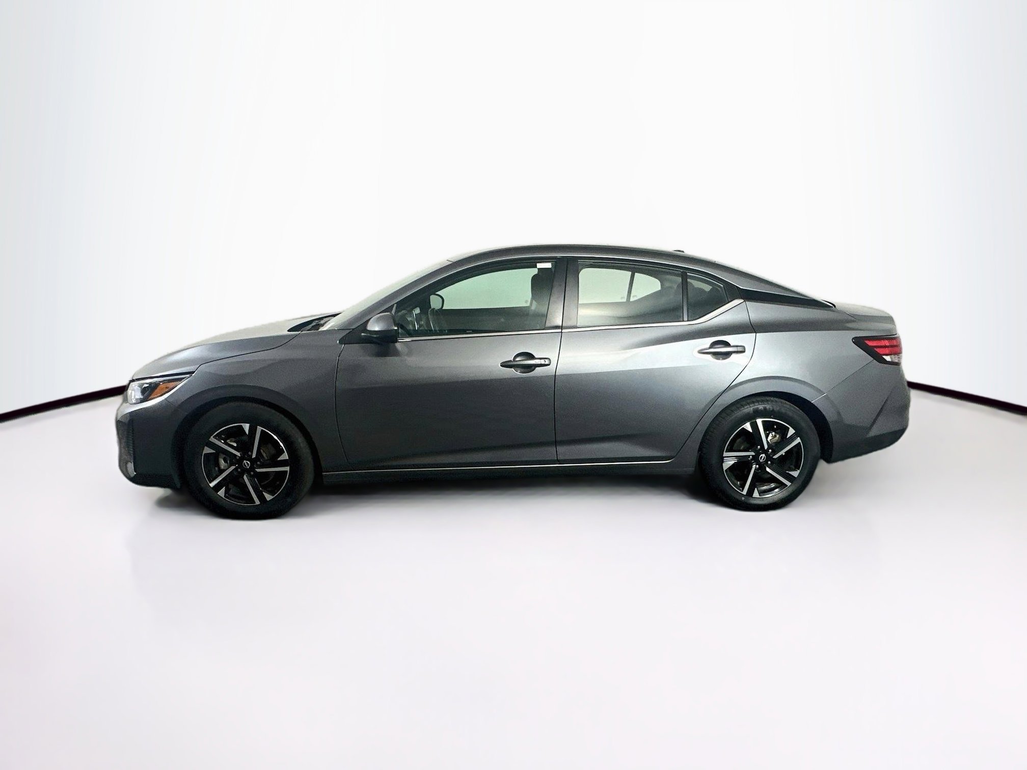 Used 2024 Nissan Sentra SV FWD image 4