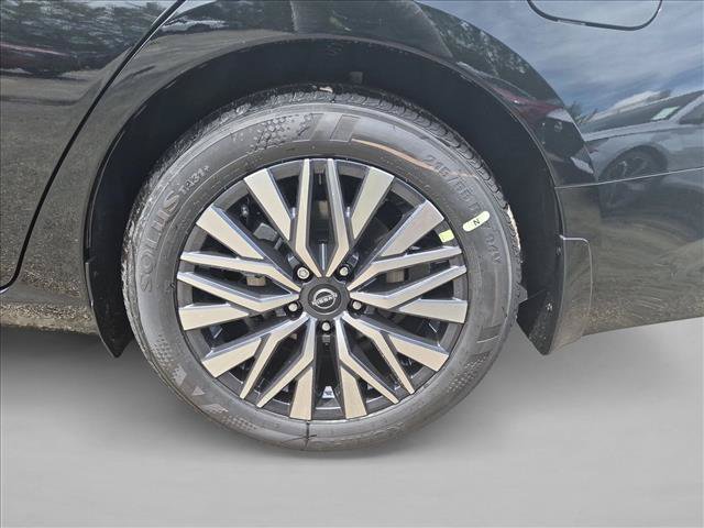 New 2026 Nissan Altima 2.5 SV FWD image 9