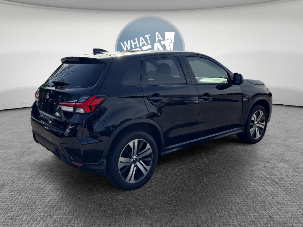 Used 2022 Mitsubishi Outlander Sport ES AWD/4WD image 3
