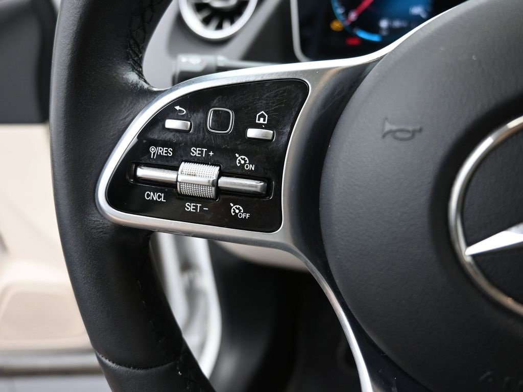 Used 2021 Mercedes-Benz GLA 250 image 3