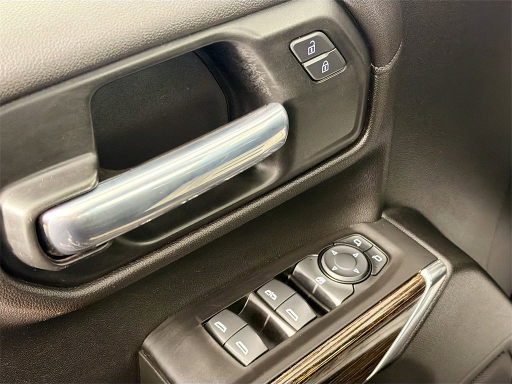Used 2021 GMC Sierra 1500 Elevation image 16