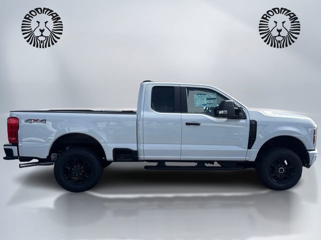 New 2026 Ford F250 XL w/ STX Appearance Package AWD/4WD image 4